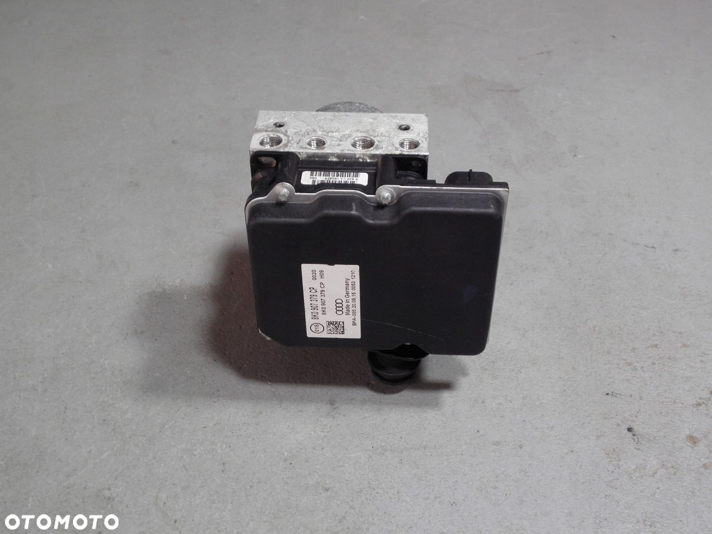 AUDI A4 B8 QUATTRO // POMPA ABS 8K0907379CP - 1