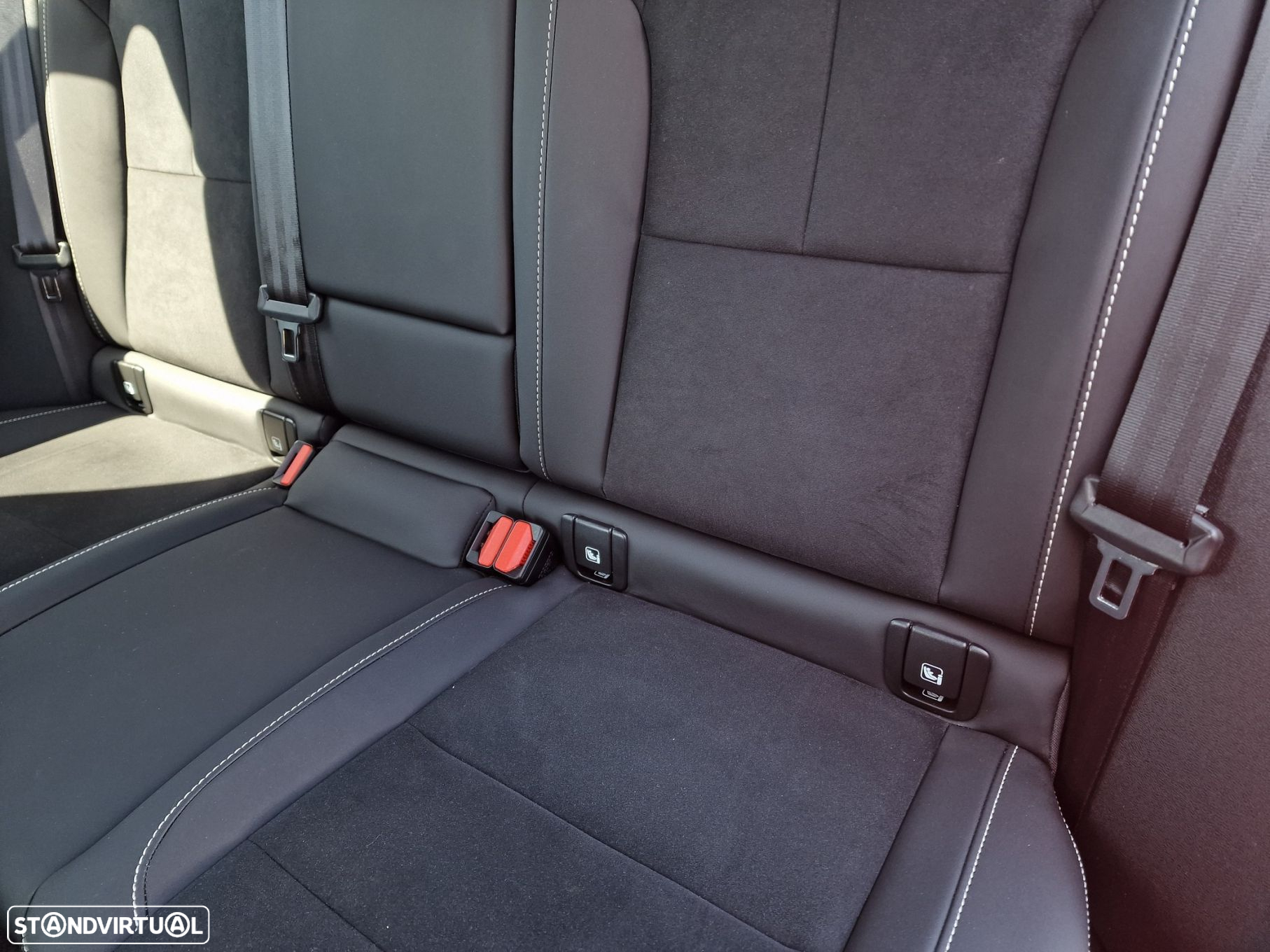 Volvo XC 40 Recharge Core - 15