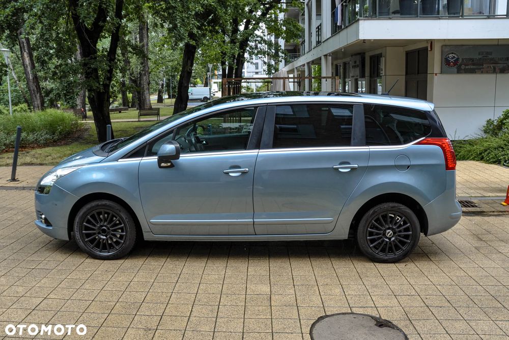 Peugeot 5008 - 2