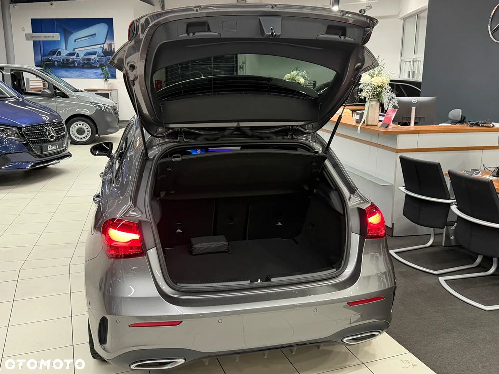 Mercedes-Benz Klasa A 220 4-Matic AMG Line 7G-DCT - 14
