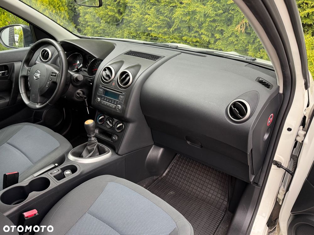 Nissan Qashqai - 10