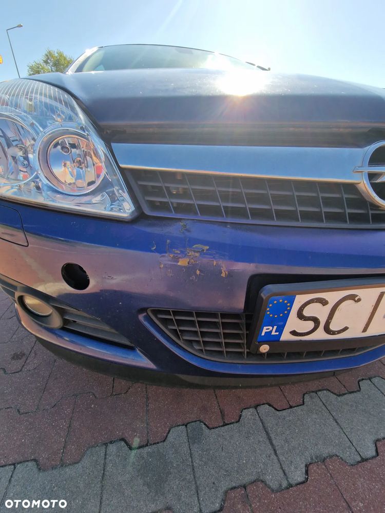 Opel Astra GTC 1.6 - 13
