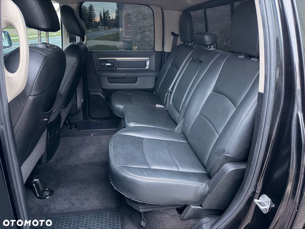 RAM 1500 - 12