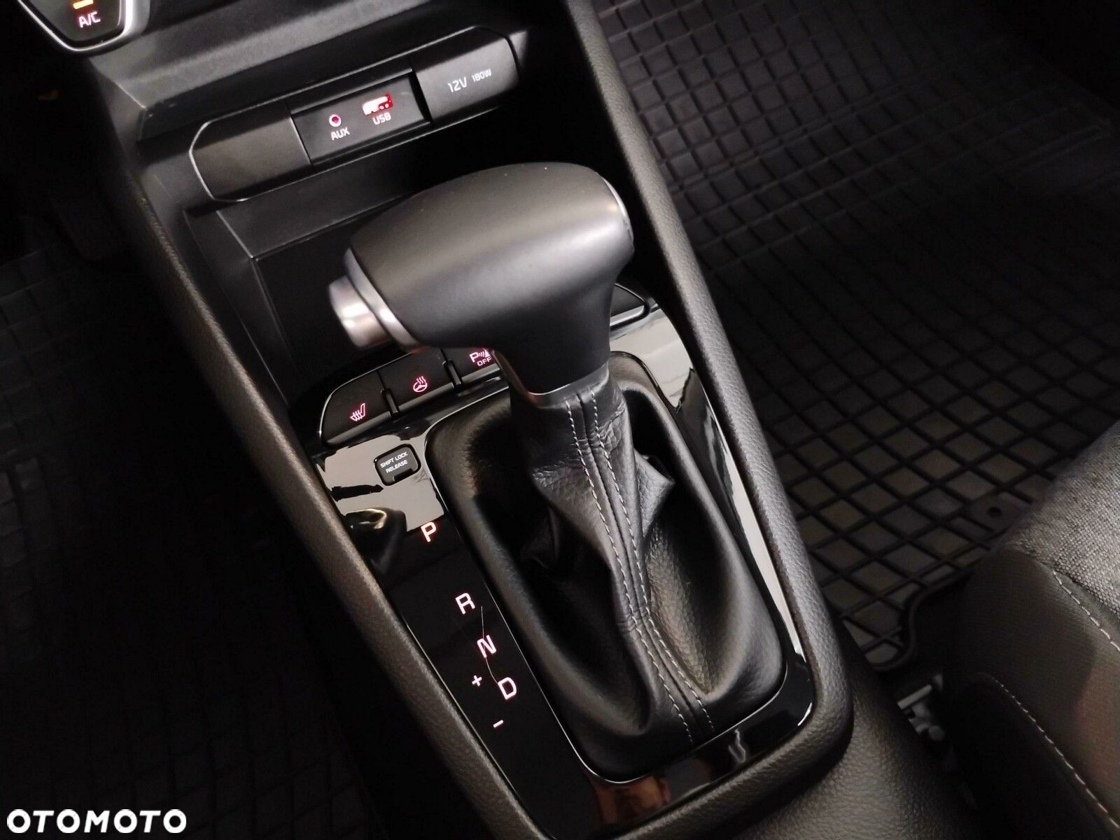 Kia Stonic 1.0 T-GDI L - 17