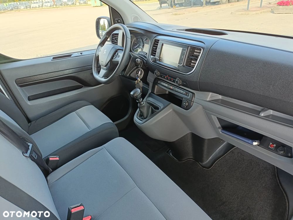 Peugeot Traveller 2018 photo 5