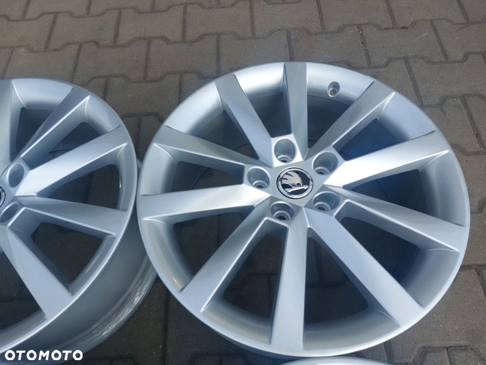 SKODA SUPERB FELGI ALUFELGI OE 5E0601025Q 7.5J ET51 R18 5X112 JAK NOWE - 4