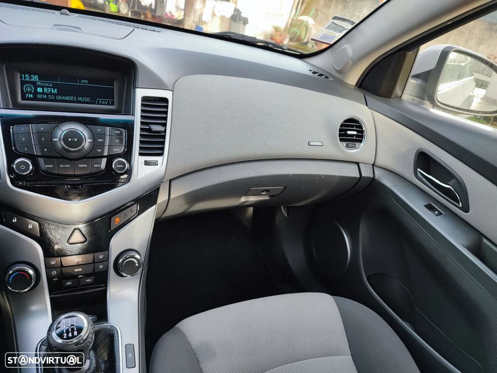 Chevrolet Cruze 2.0 VCDi LT Aut. - 1