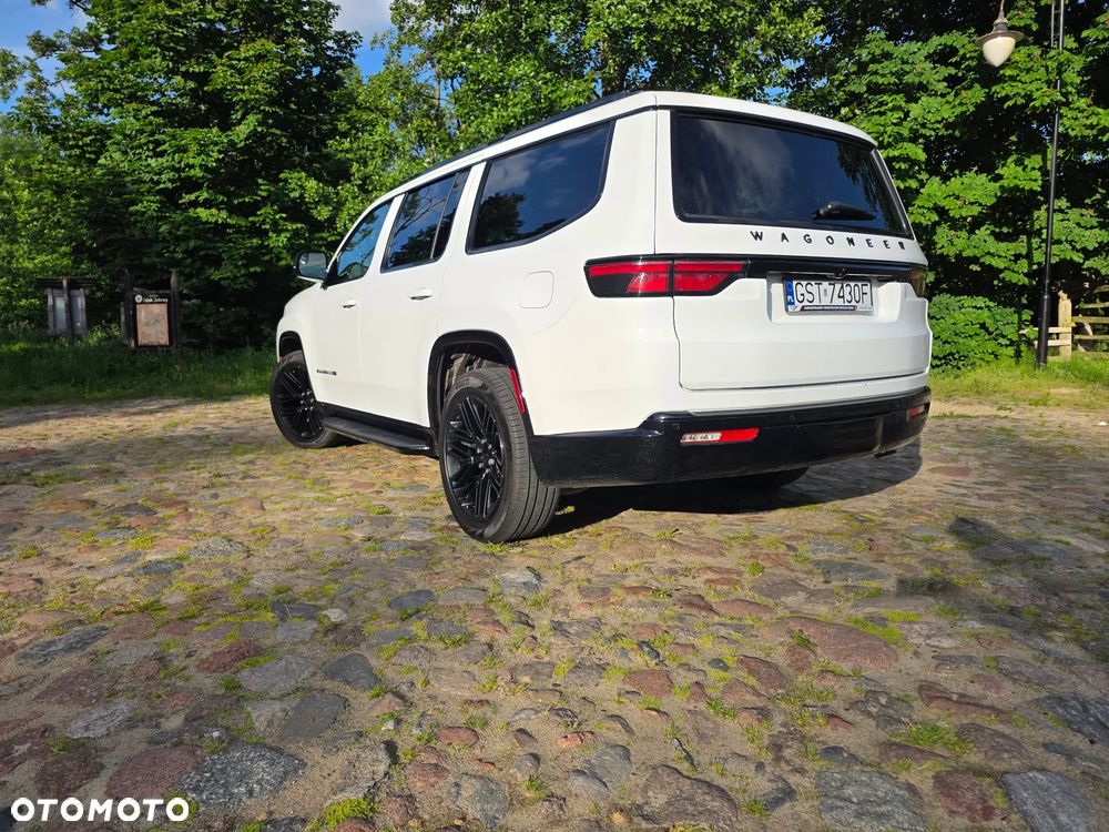 Jeep Wagoneer - 5