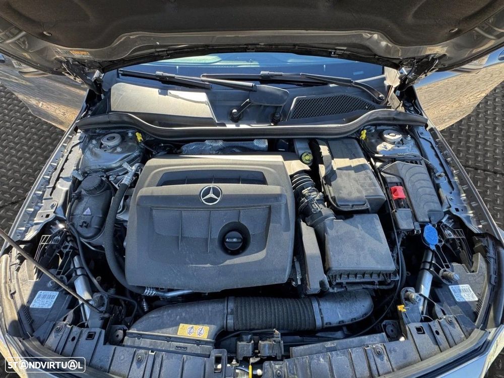Mercedes-Benz GLA 180 CDi Urban - 23