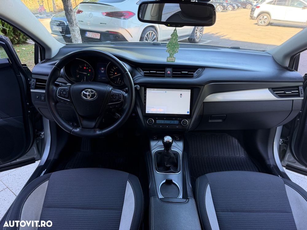 Toyota Avensis 2.0 D-4D Elegance - 30