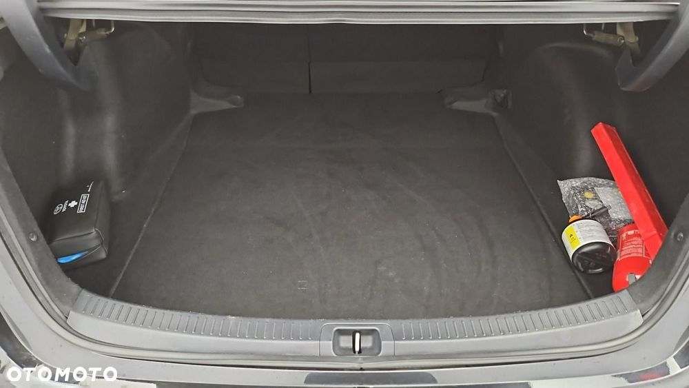 Toyota Corolla 1.6 Comfort - 21