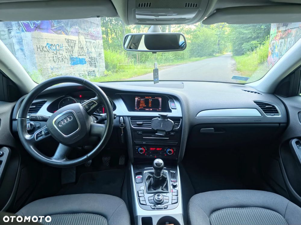 Audi A4 Avant - 11