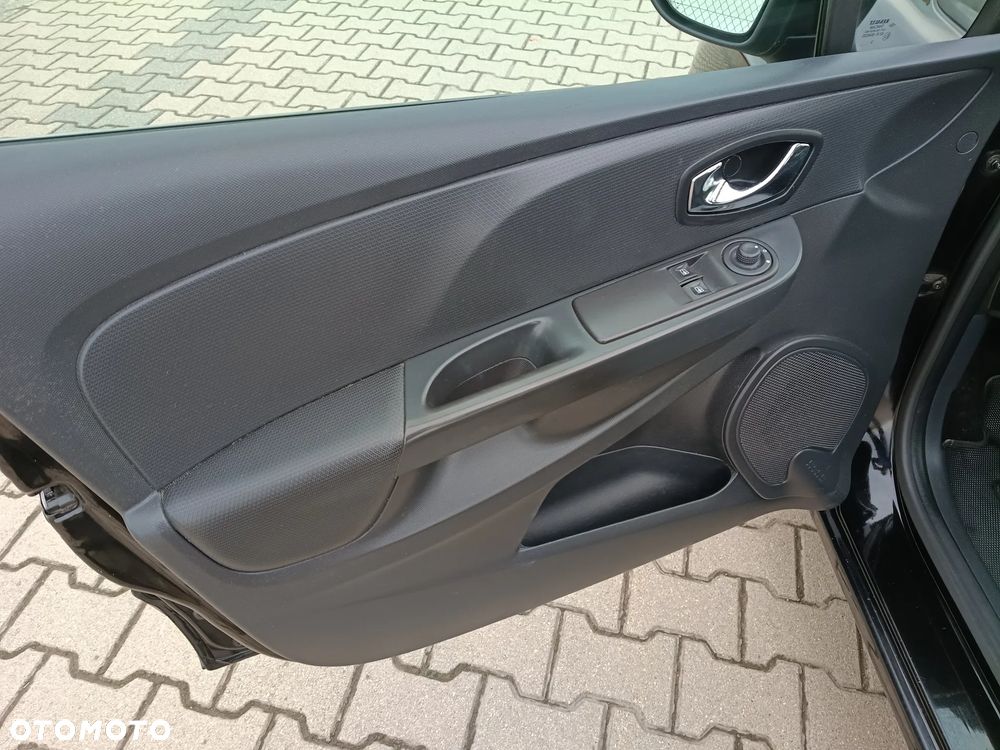 Renault Clio - 15