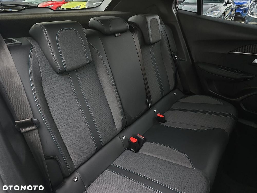 Peugeot 2008 1.5 BlueHDi Active Pack S&S - 11