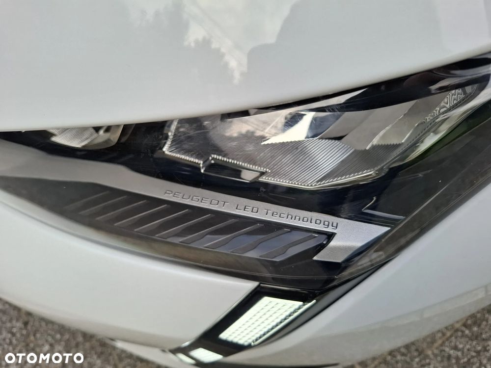 Peugeot 308 BlueHDi 130 EAT8 Allure - 9