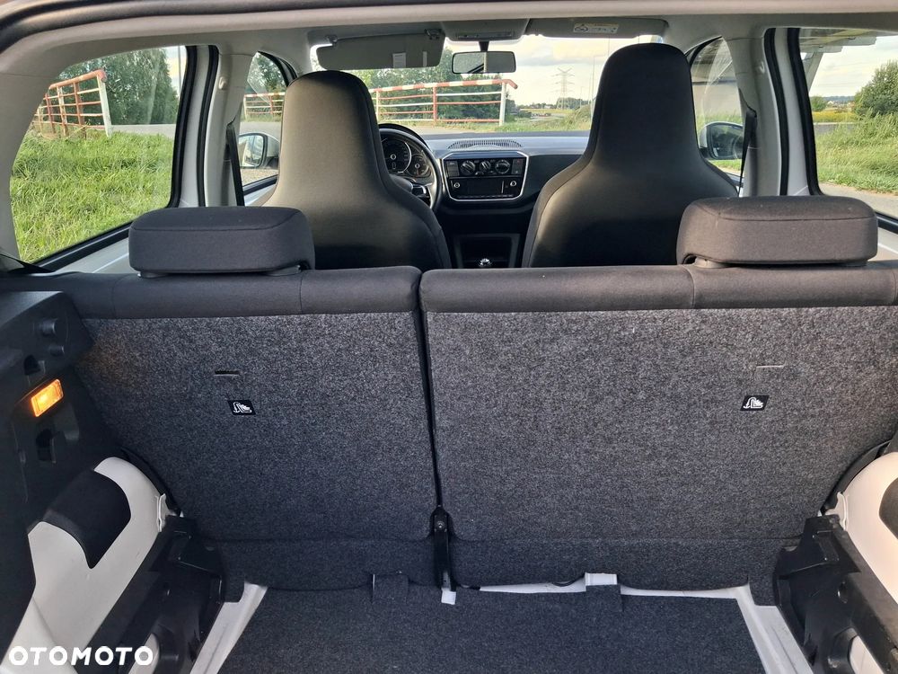 Volkswagen up! 1.0 move - 23