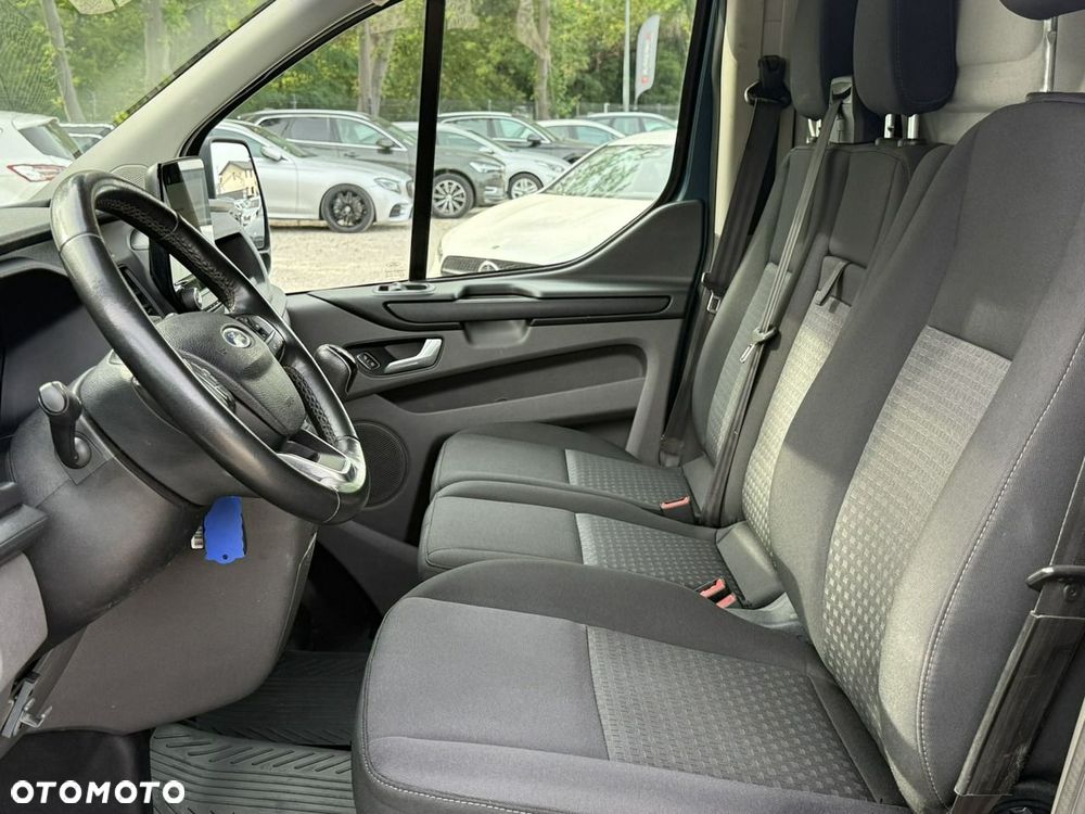Ford Transit Custom - 11