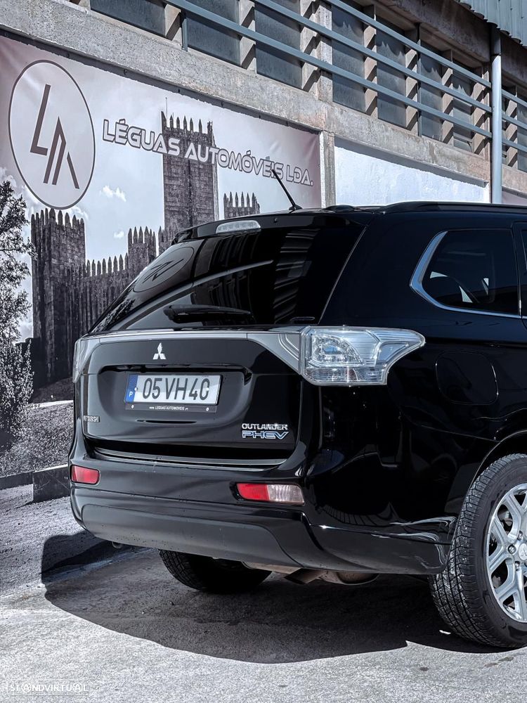 Mitsubishi Outlander - 3