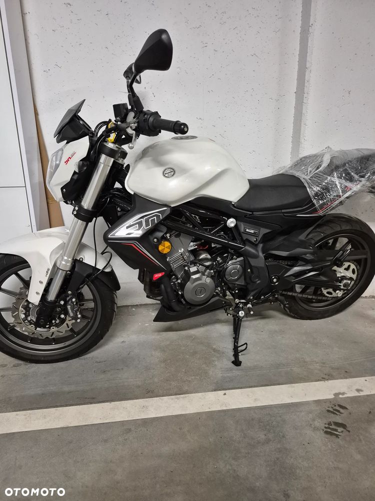 Benelli 302 S - 1