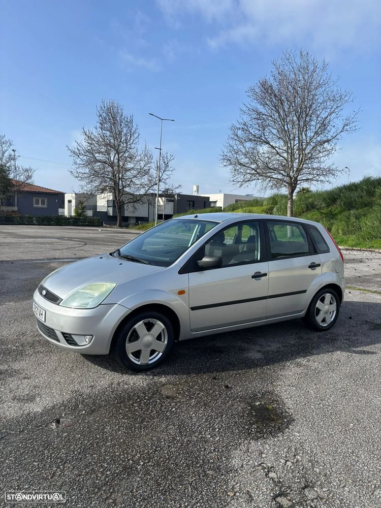 Ford Fiesta 1.25 Ambiente - 1