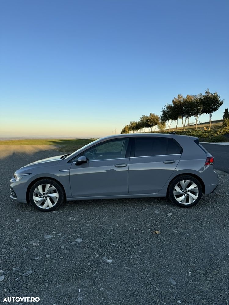 VOLKSWAGEN Golf 2022 — imagine 14