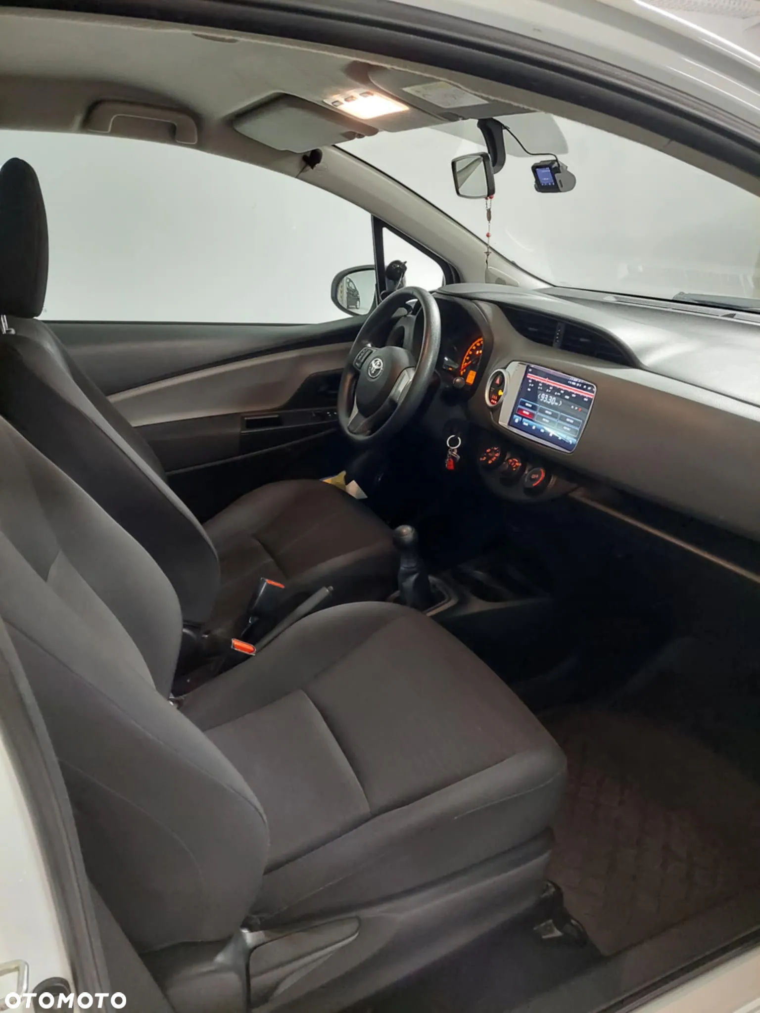 Toyota Yaris - 18