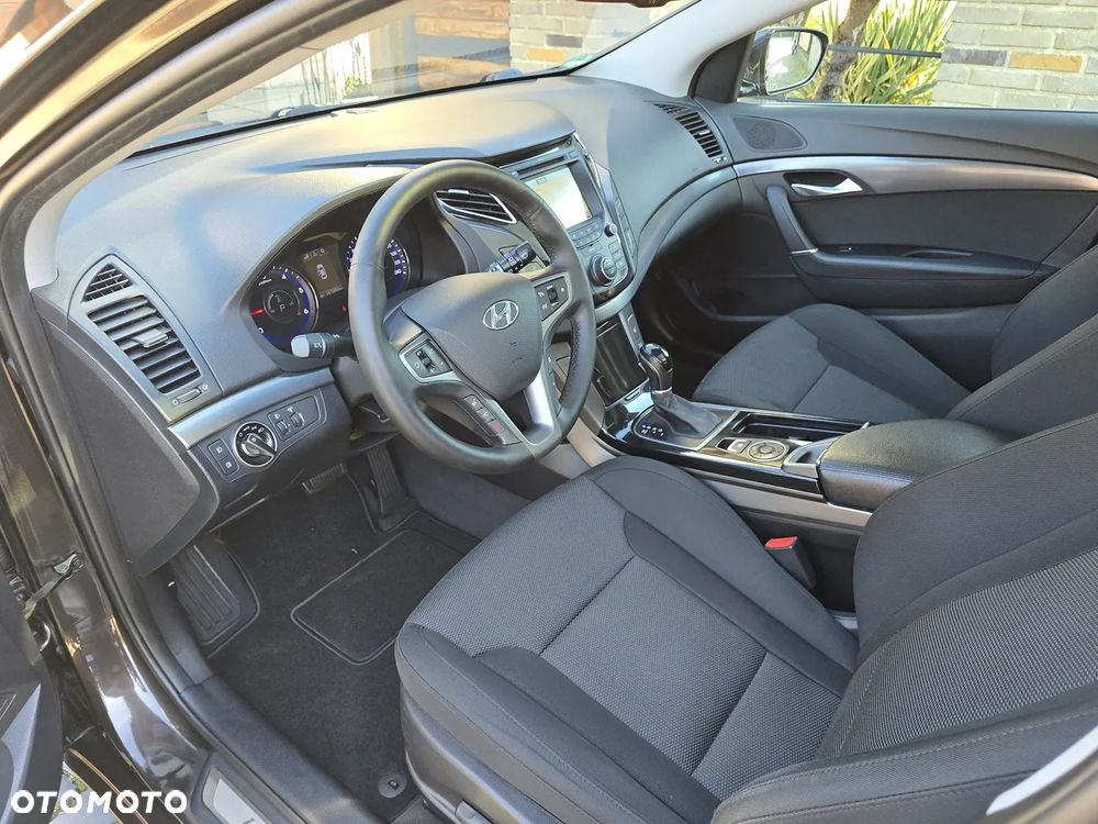 Hyundai i40 Kombi blue 1.7 CRDi DCT Premium - 15