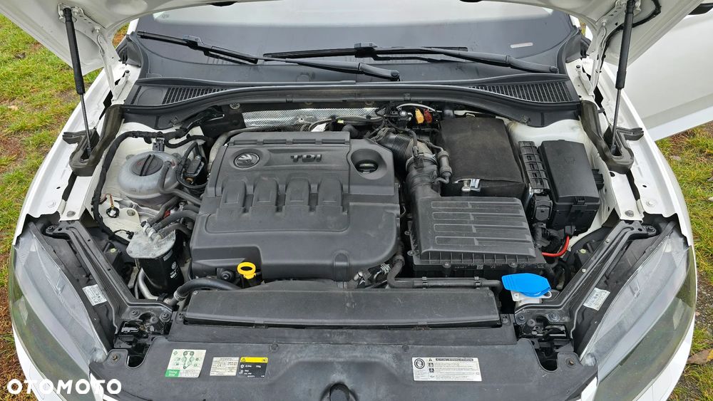 Skoda Superb ver-2-0-tdi-4x4-ambition - 13