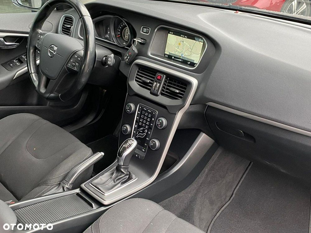 Volvo V40 D2 Drive-E SCR Momentum - 12