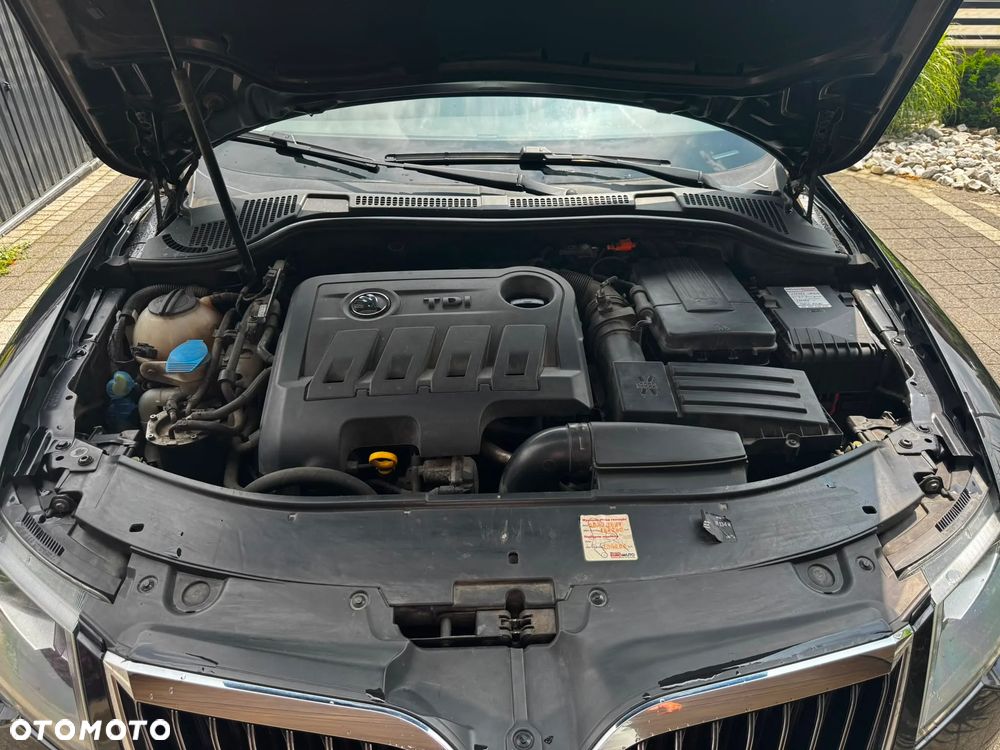 Skoda Superb 2.0 TDI 4x4 Elegance DSG - 14