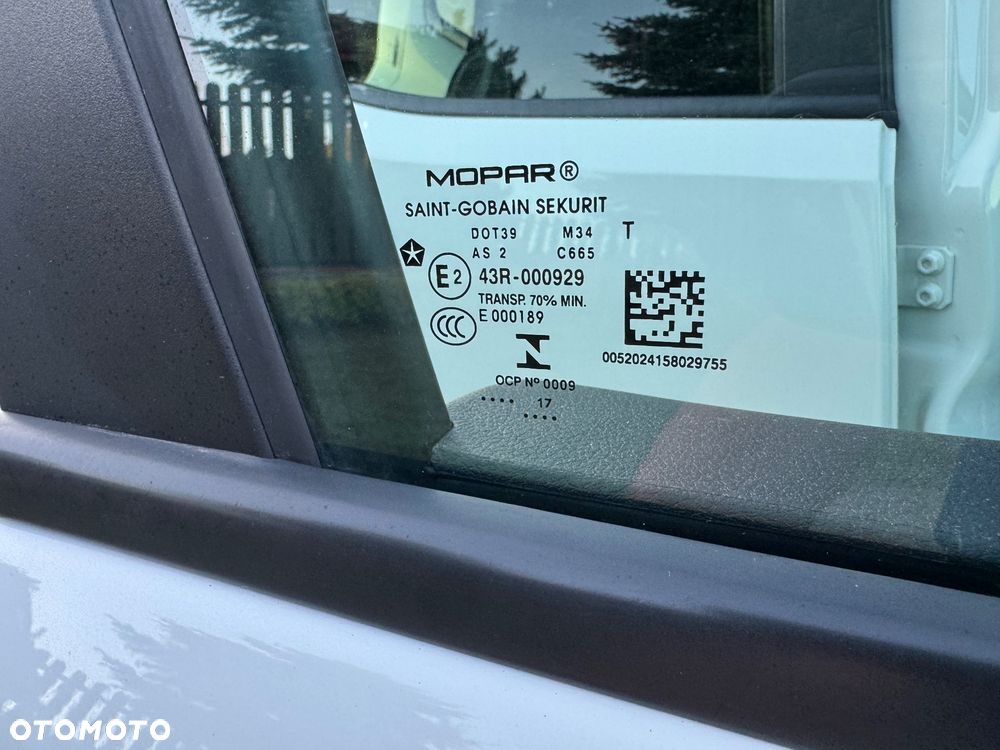 Jeep Renegade 1.6 E-TorQ Sport - 34