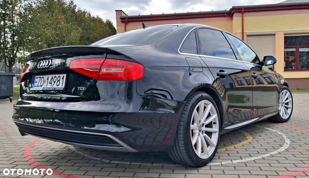 Audi A4 Limousine 2.0 TDI DPF clean diesel S line Sportpaket - 12