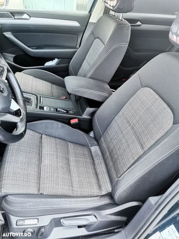 Volkswagen Passat 2.0 TDI DSG Trendline - 10