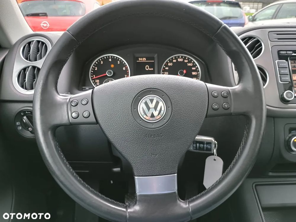 Volkswagen Tiguan 1.4 TSI BlueMot Sport&Style - 22