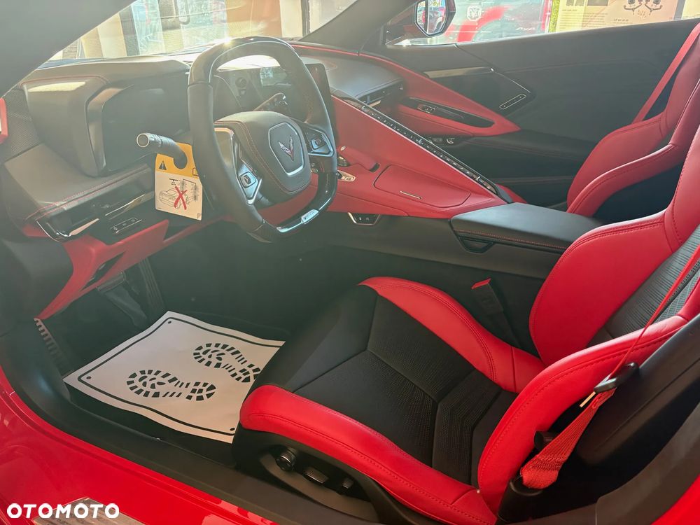 Chevrolet Corvette - 16