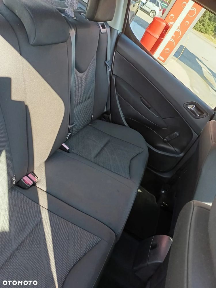 Peugeot 308 1.4 Trendy - 11