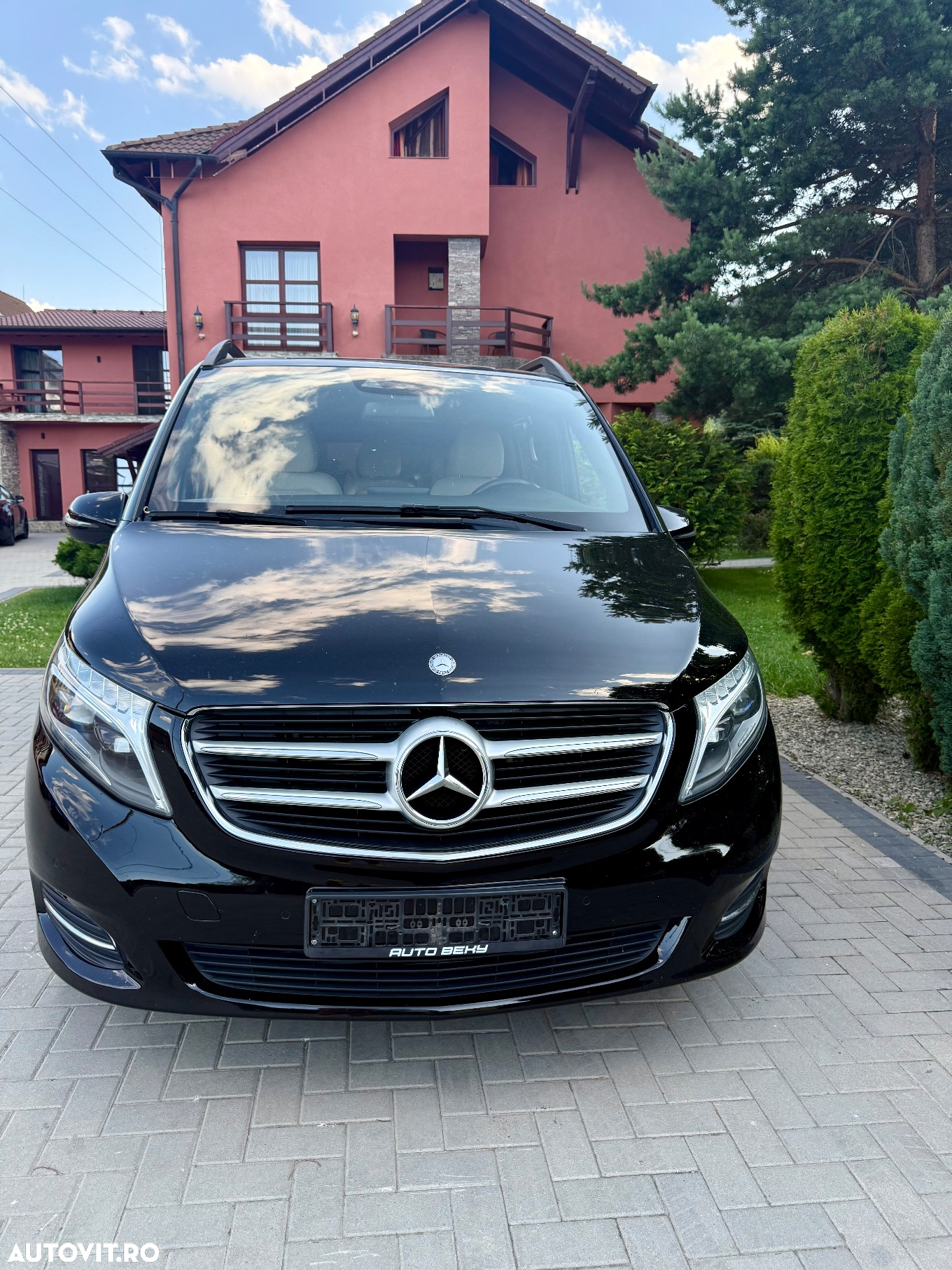 Mercedes-Benz V 250 (BlueTEC) d extralang 4Matic 7G-TRONIC Avantgarde Edition - 2
