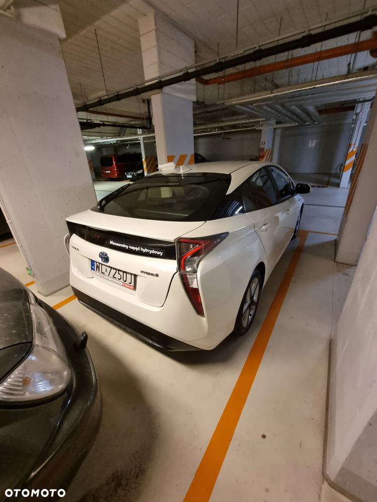 Toyota Prius 1.8 Hybrid Premium - 12