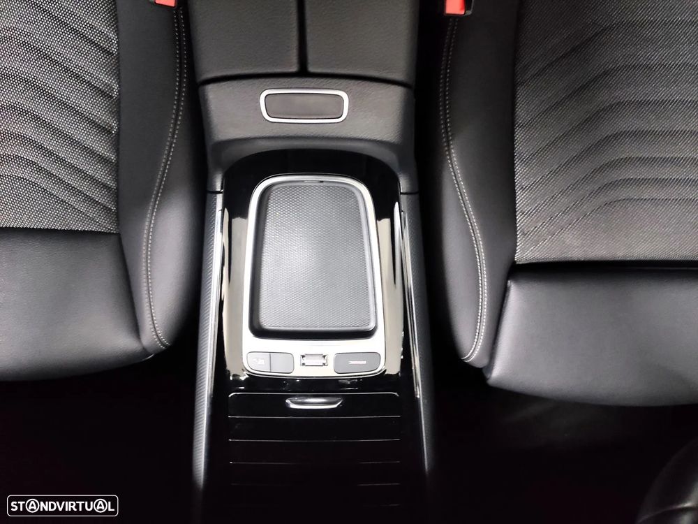 Mercedes-Benz B 180 d - 12