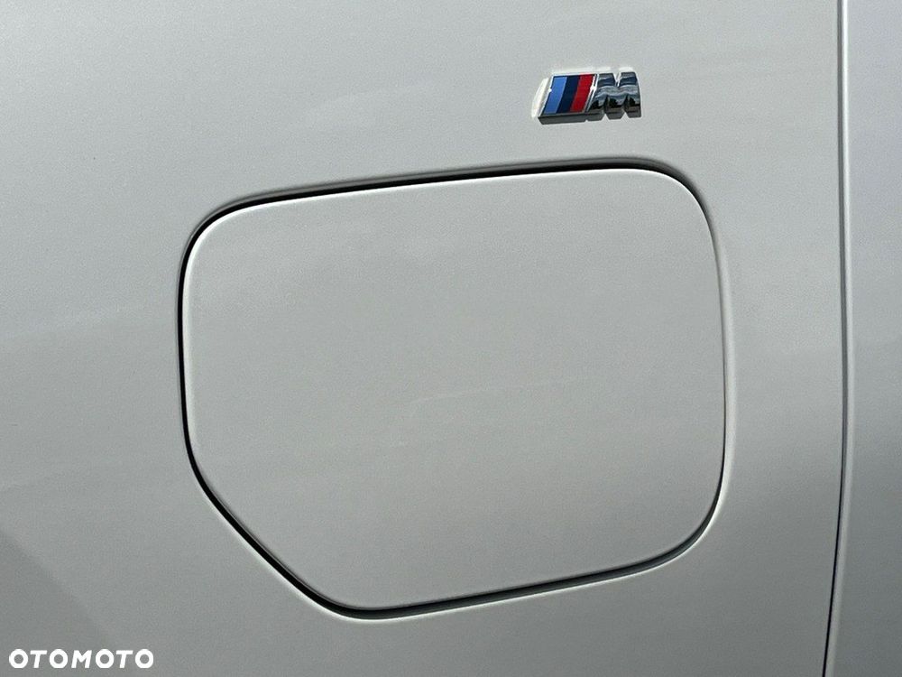 BMW Seria 3 330e xDrive M Sport - 9