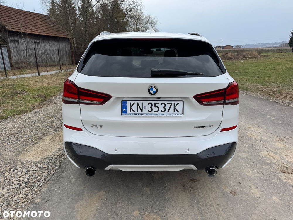 BMW X1 xDrive28i Sport Line - 9