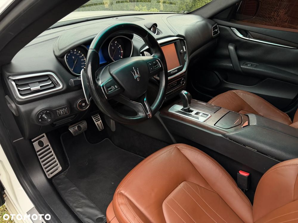 Maserati Ghibli Automatik - 23