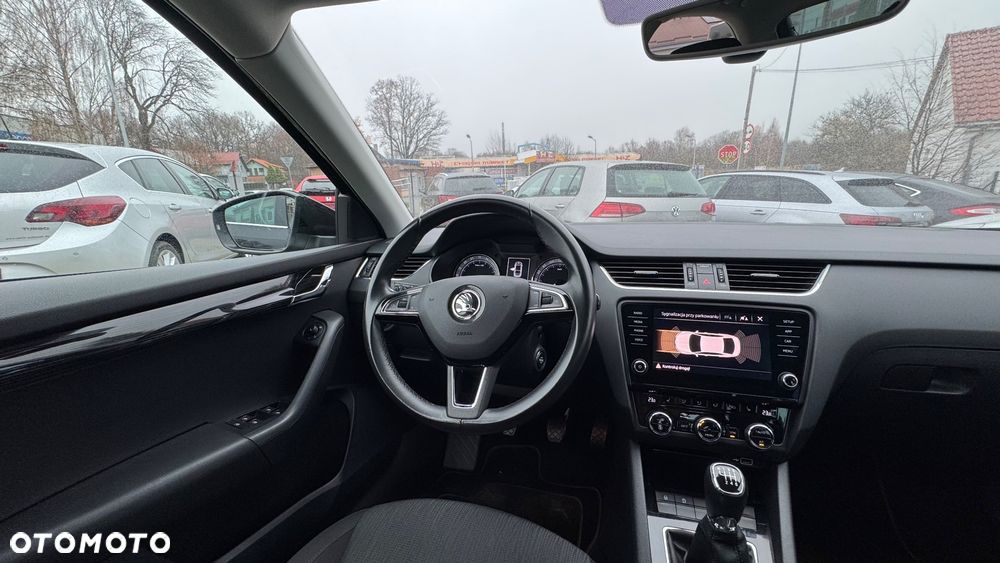Skoda Octavia 2.0 TDI Style - 10