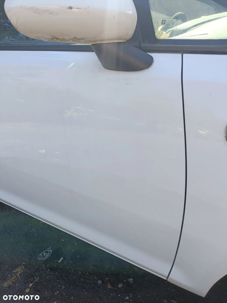 OPEL CORSA IV D 06-14 2010 r. 3D VAN Z474 drzwi prawy przód PP białe * - 2
