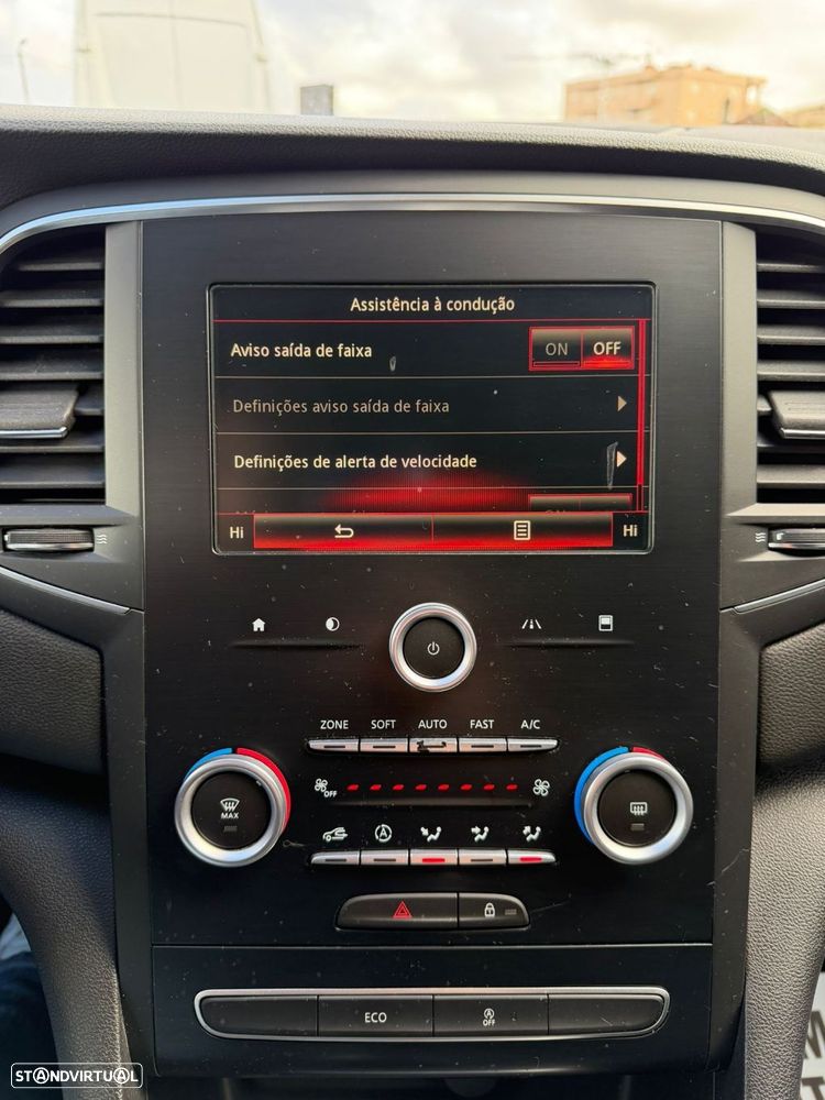 Renault Mégane 1.5 dCi Confort SS - 32