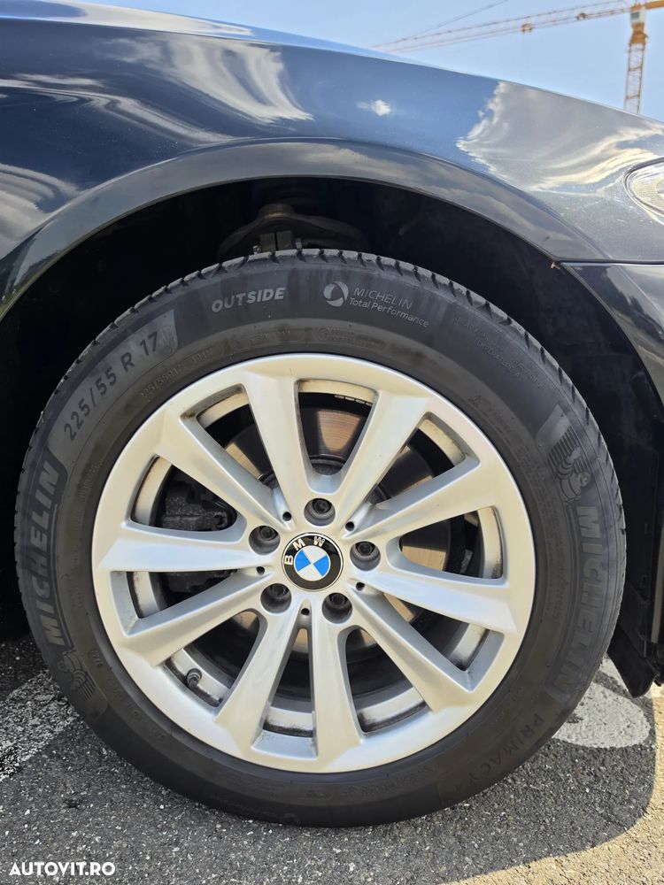 BMW Seria 5 520d xDrive AT - 17