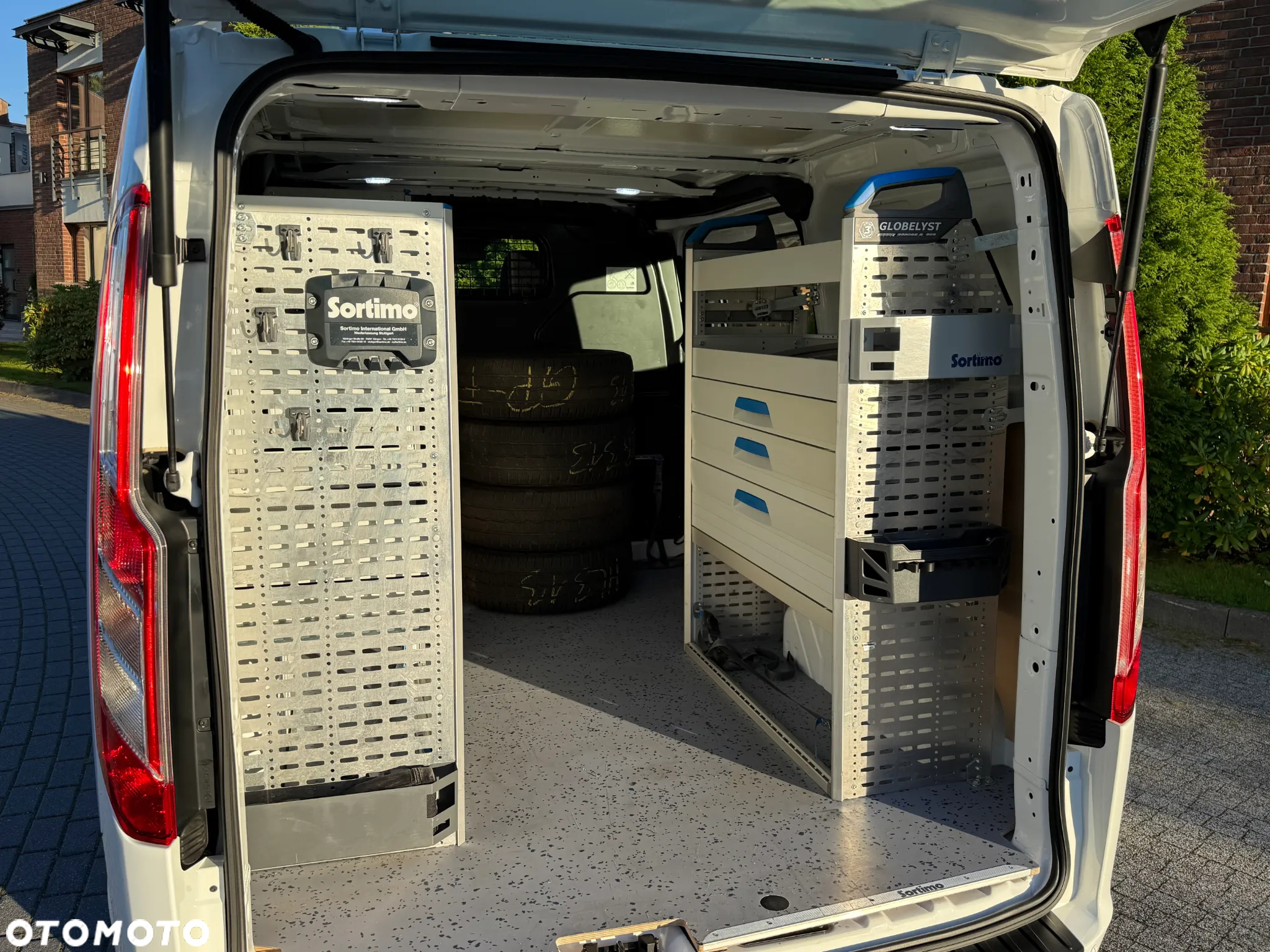 Ford Transit Custom - 14