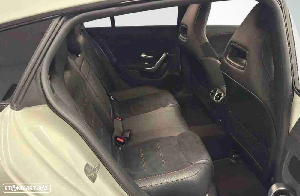 Mercedes-Benz CLA 250 - 8