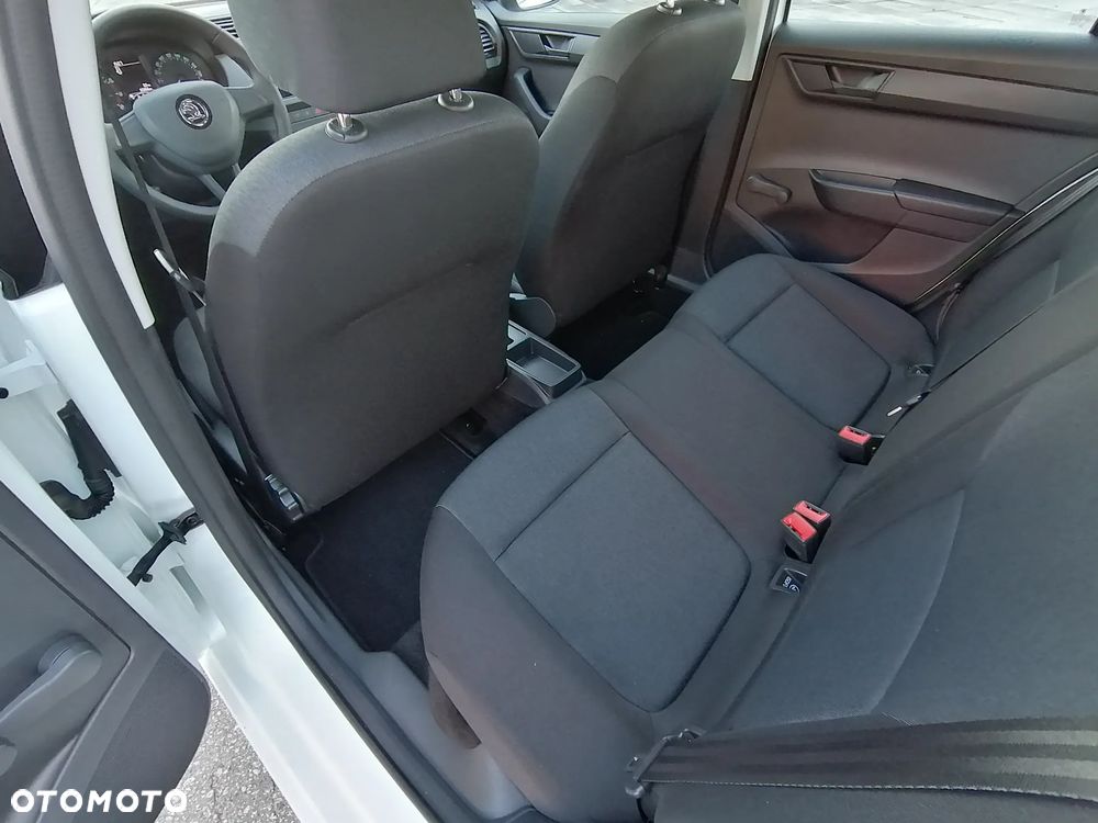 Skoda Fabia 1.0 Ambition - 28