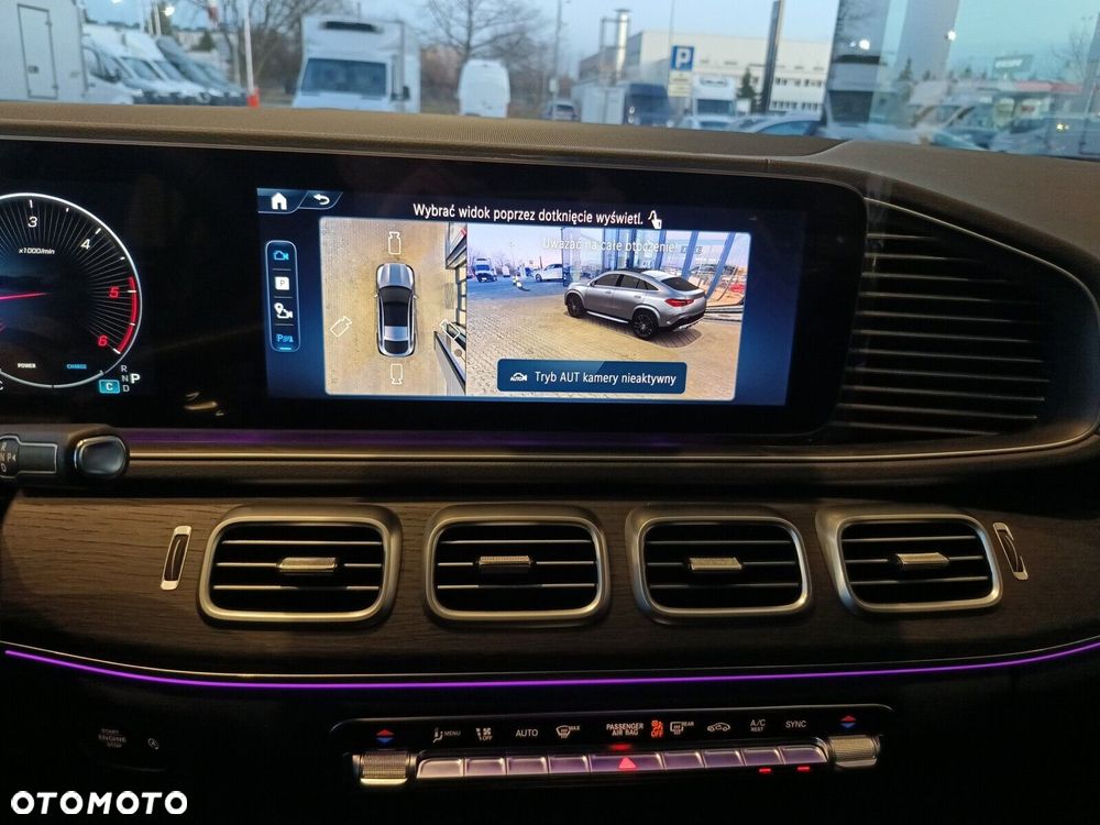 Mercedes-Benz GLE - 24